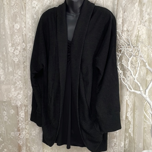 She & Sky Deep Black Open Curved Hem Sweater Cardigan - Picture 7 of 7